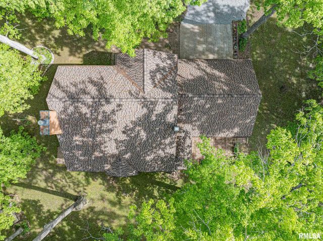 15751 E Tolle Road, Mt Vernon, IL 62864