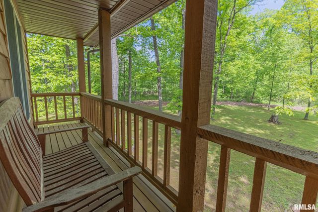 15751 E Tolle Road, Mt Vernon, IL 62864