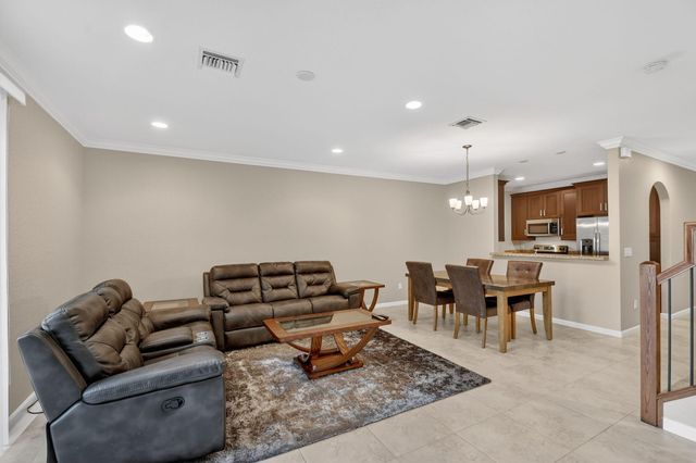 5810 Monterra Club Drive, Lake Worth, FL 33463