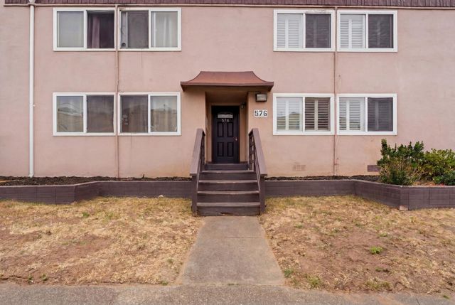 576 Sylvan Street 15, Daly City, CA 94014