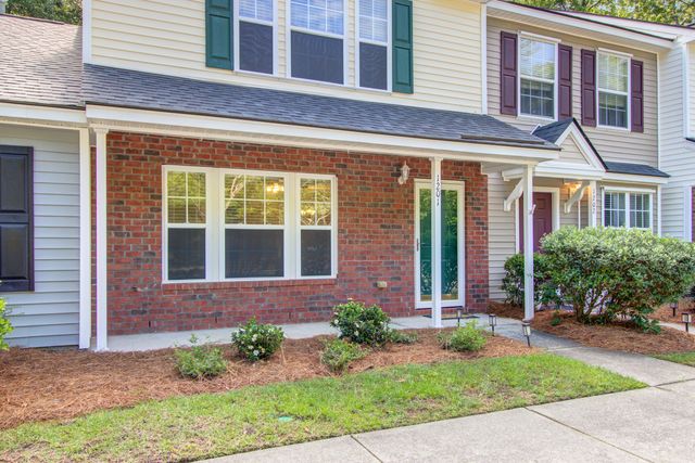 1201 Pine Bluff Drive, Summerville, SC 29483