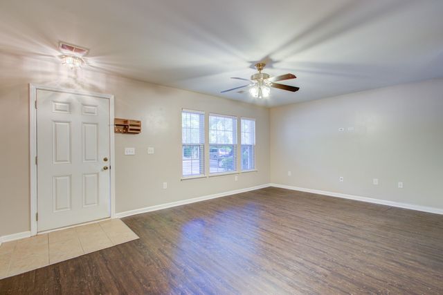 1201 Pine Bluff Drive, Summerville, SC 29483