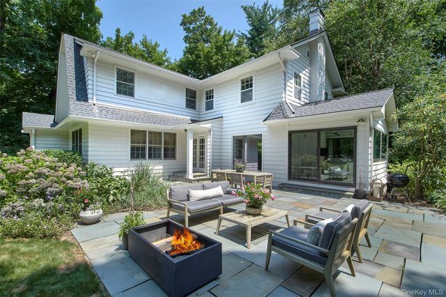 40 Kings Court, Chappaqua, NY 10514