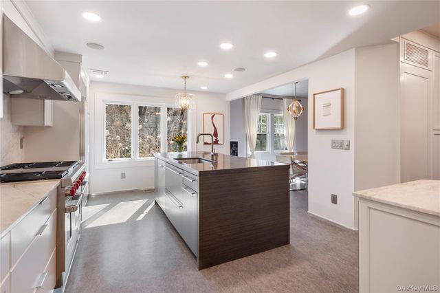 40 Kings Court, Chappaqua, NY 10514