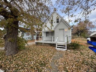 3401 Davison Road, Flint, MI 48506