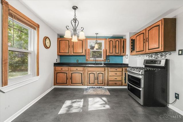6235 Elbrook Avenue, Golf Manor, OH 45237