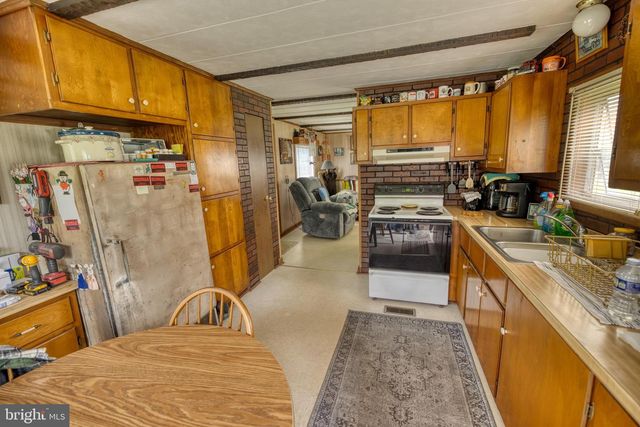 158 C PLEASANT VIEW RD, Halifax, PA 17032