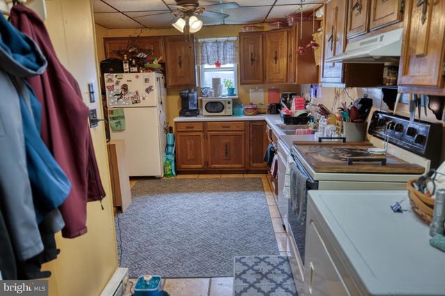 158 C PLEASANT VIEW RD, Halifax, PA 17032