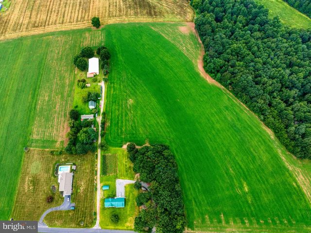 158 C PLEASANT VIEW RD, Halifax, PA 17032