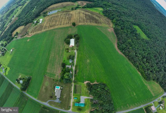 158 C PLEASANT VIEW RD, Halifax, PA 17032