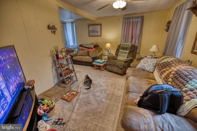 158 C PLEASANT VIEW RD, Halifax, PA 17032