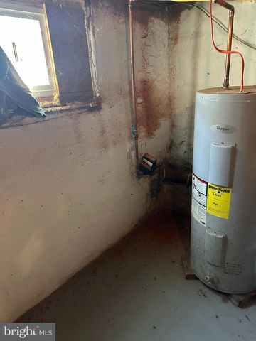 5004 TACOMA ST, Philadelphia, PA 19144