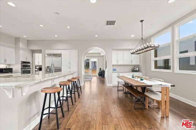 13071 Bluff Creek Drive, Los Angeles, CA 90094
