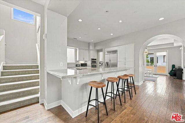 13071 Bluff Creek Drive, Los Angeles, CA 90094
