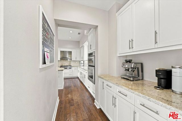 13071 Bluff Creek Drive, Los Angeles, CA 90094