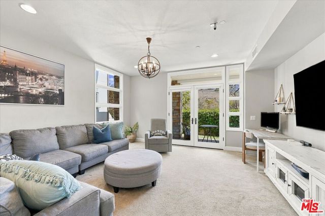 13071 Bluff Creek Drive, Los Angeles, CA 90094