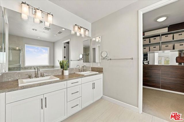 13071 Bluff Creek Drive, Los Angeles, CA 90094