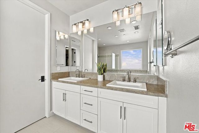 13071 Bluff Creek Drive, Los Angeles, CA 90094