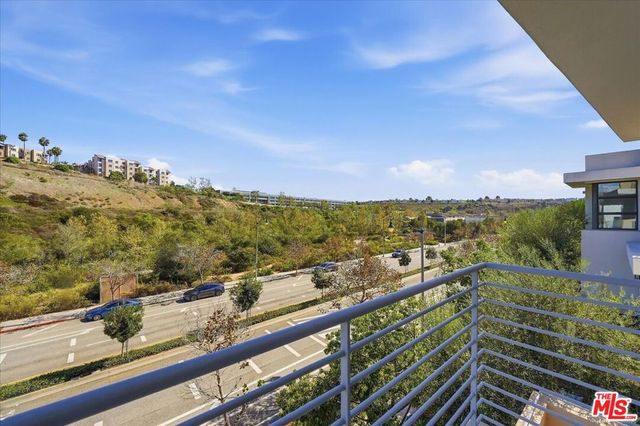 13071 Bluff Creek Drive, Los Angeles, CA 90094
