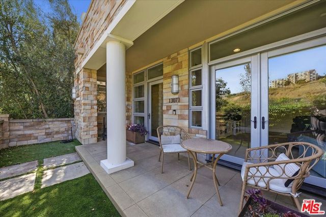 13071 Bluff Creek Drive, Los Angeles, CA 90094