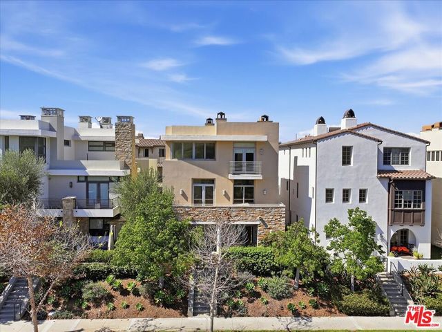 13071 Bluff Creek Drive, Los Angeles, CA 90094