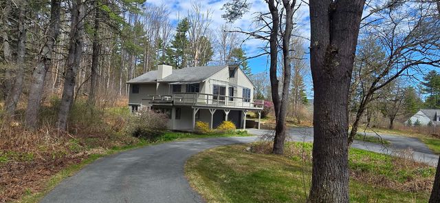 1608 Marsh Family Road, Hartford, VT 05059