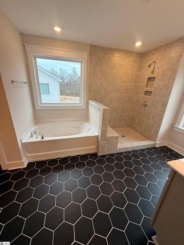 3 Snader Circle, Simpsonville, SC 29681