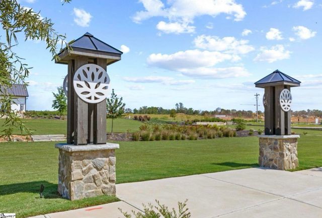 3 Snader Circle, Simpsonville, SC 29681