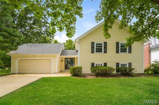 15027 Isleview Drive, Chesterfield, MO 63017