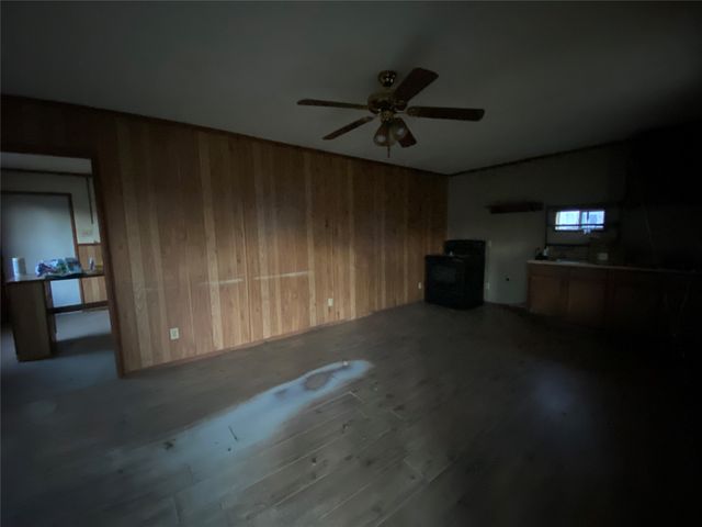 920 Vz County Road 3504, Wills Point, TX 75169