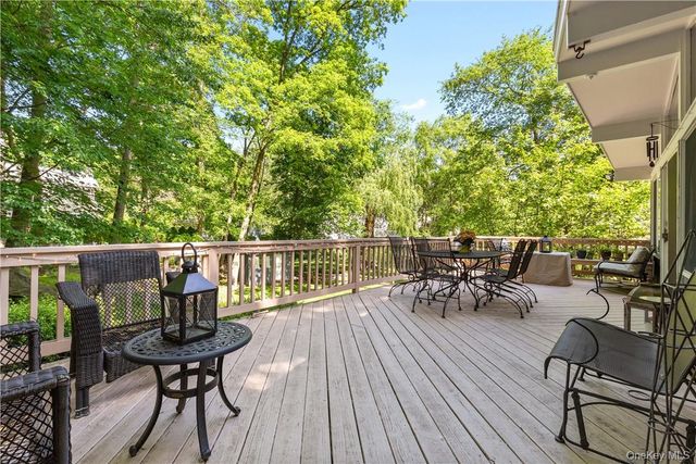 14 Marlene Court, Rye, NY 10580