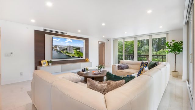 901 E Camino Real 2a, Boca Raton, FL 33432