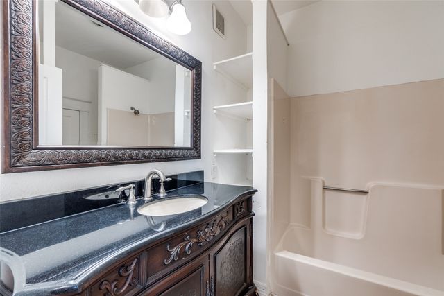 738 Woodlawn Avenue 446, Dallas, TX 75208