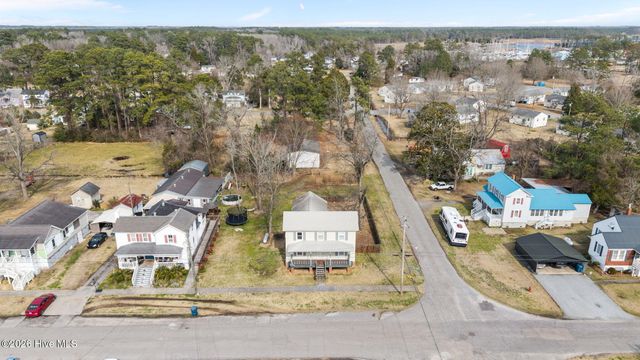 489 E Pungo Street, Belhaven, NC 27810