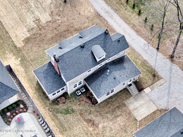 325 Wood Rd, Lyndon, KY 40222