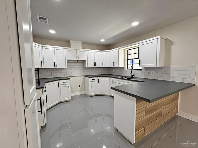 7207 S Mariposa Lane, Pharr, TX 78577