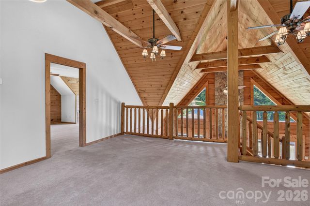 335 Whites Lake Boulevard, Saluda, NC 28773