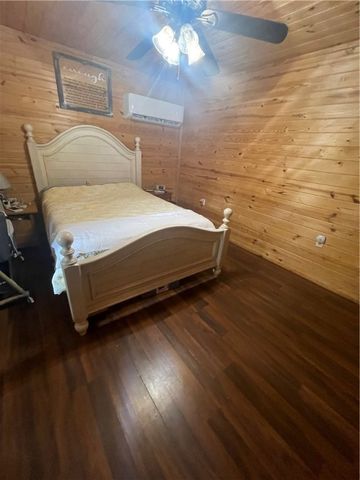 695 County road 4491, Clarksville, AR 72830