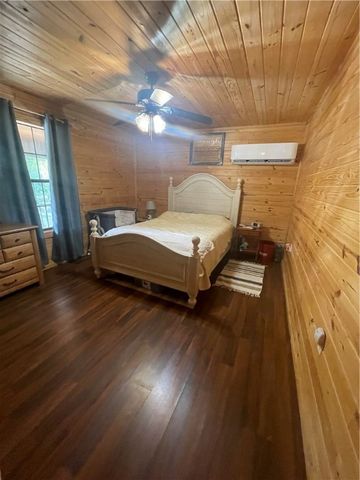 695 County road 4491, Clarksville, AR 72830