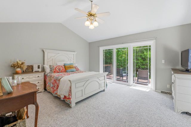 34899 Pabst ROAD, Oconomowoc, WI 53066