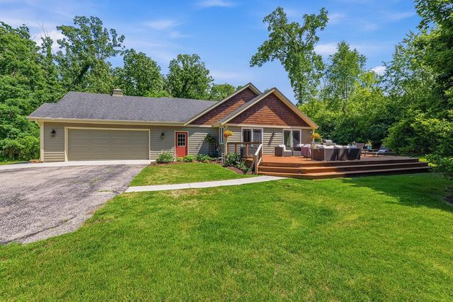 34899 Pabst ROAD, Oconomowoc, WI 53066