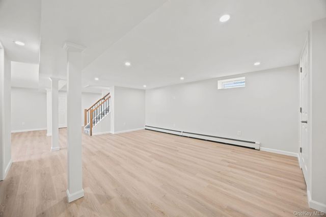 106 Nugent Street, New Hyde Park, NY 11040