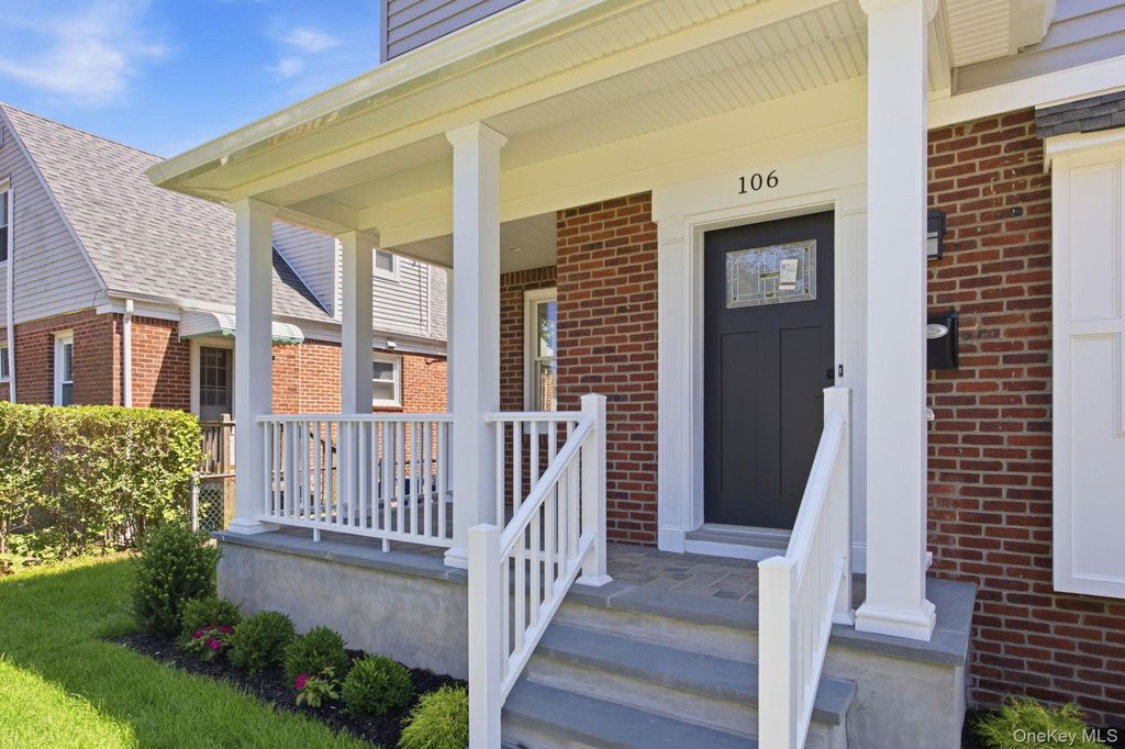 106 Nugent Street, New Hyde Park, NY 11040 — photo 2