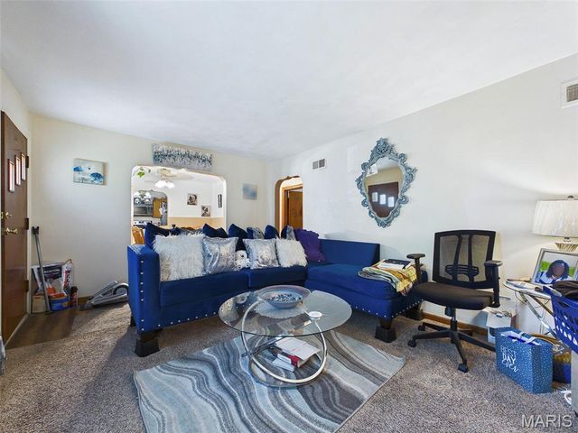 5 Saint Clair Lake Drive, Swansea, IL 62226