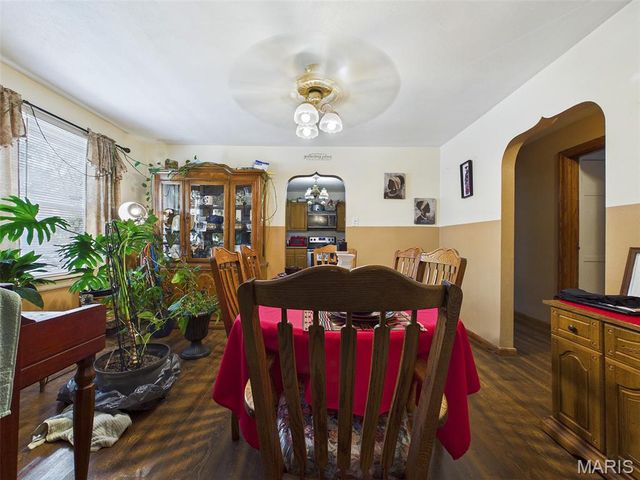 5 Saint Clair Lake Drive, Swansea, IL 62226