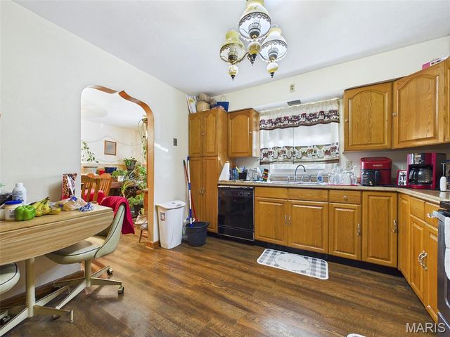 5 Saint Clair Lake Drive, Swansea, IL 62226