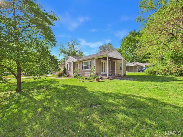 5 Saint Clair Lake Drive, Swansea, IL 62226