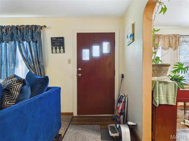 5 Saint Clair Lake Drive, Swansea, IL 62226