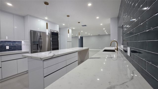 10540 SW 125th St, Miami, FL 33176