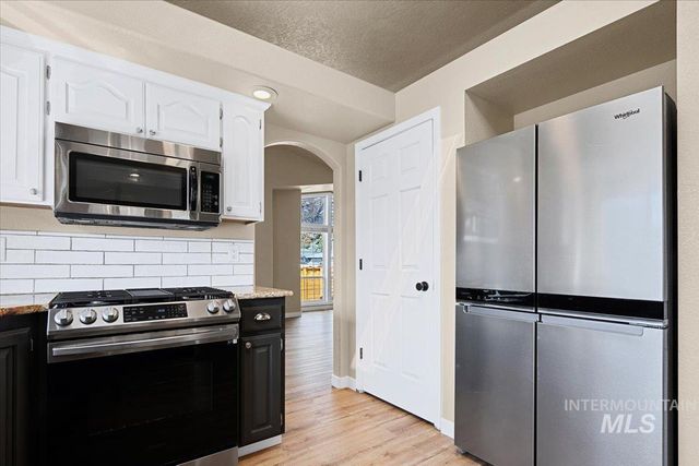 3824 W Aspen Creek Ct, Meridian, ID 83642